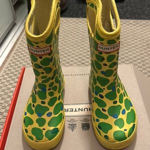 Kids Hunter rain boots uk size 8